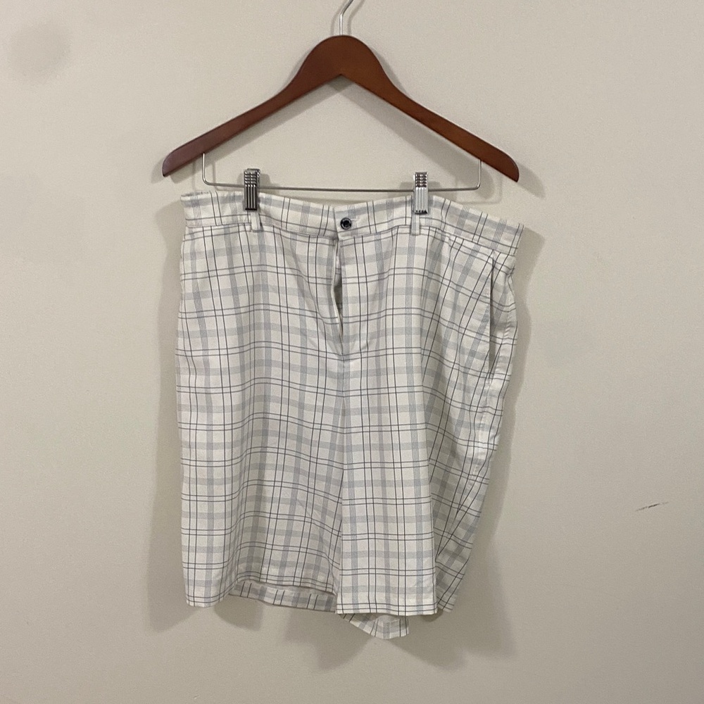 Men's Athletic Plaid Shorts - White and Gray